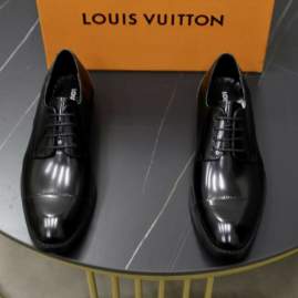 Picture of Louis Vuitton Shoes _SKULVsz38-44hnq100314804